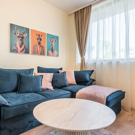 Designer 300m From The I Azur Panorama * Saints Constantine and Helena